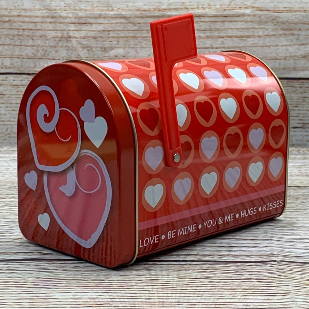 The Tin Box Company Valentine Heart‎ Mailbox Tin Red White Pink Love Be Mine NEW